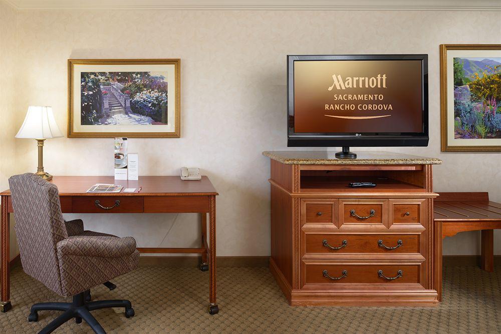 Отель Sacramento Marriott Ранчо Кордова Экстерьер фото
